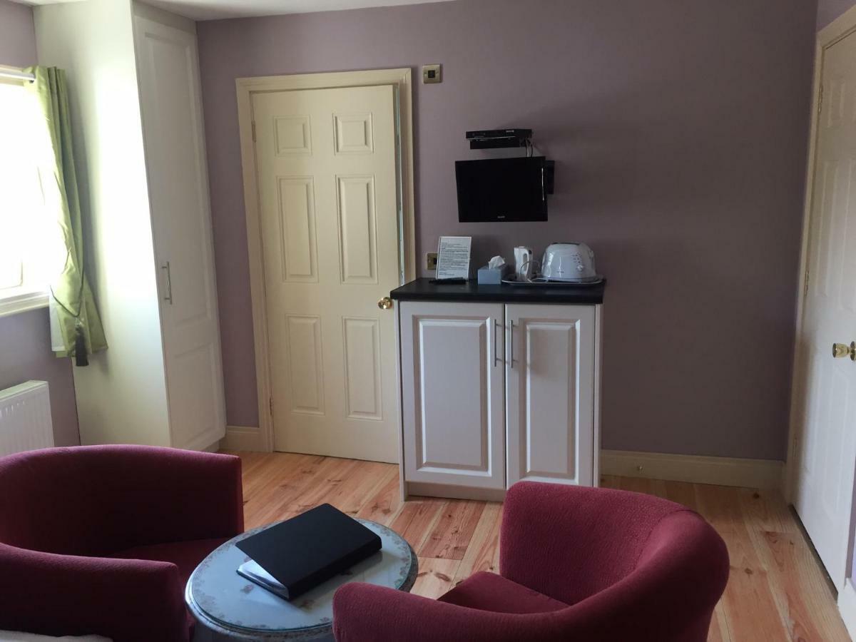 A Selection Of Self Catering Holiday Homes At Kilcloon Cottages 메이누스 외부 사진